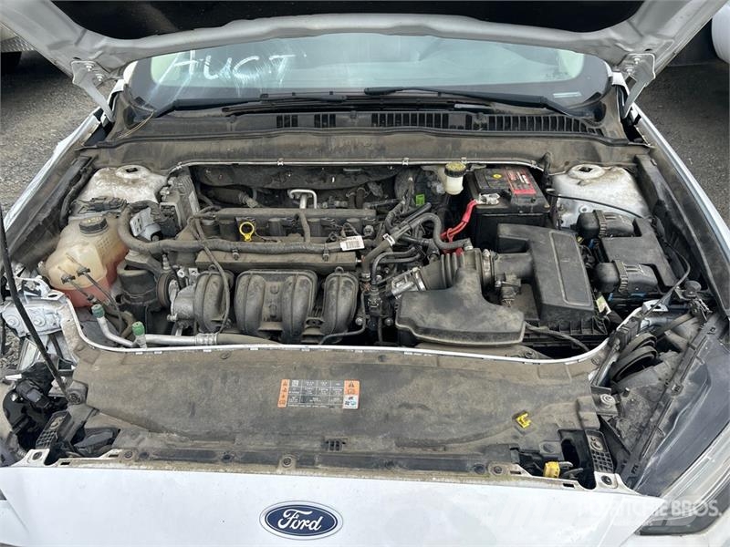 Ford Fusion SE Automobile Automašīnas