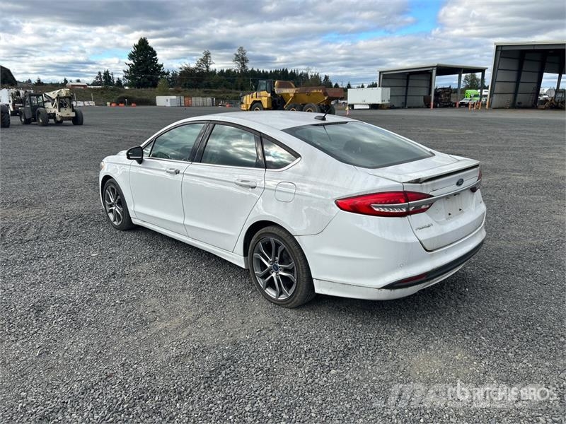 Ford Fusion SE Automobile Automašīnas