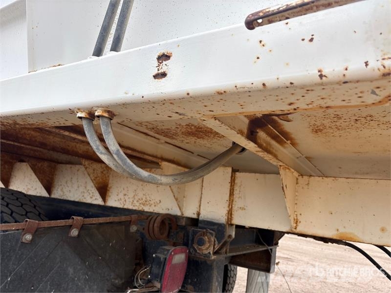 Ford L8000 4x2 Silage Truck Специальные грузовики