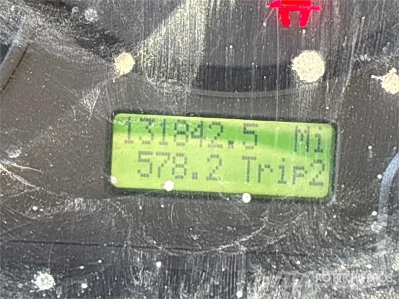 Ford LCF450 驾驶室与内部