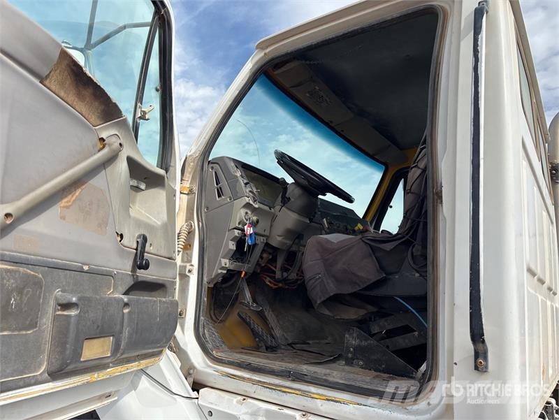 Ford LT8513 Cabinas e interior