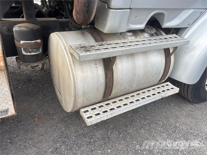 Ford LT9000 Trekkvogner
