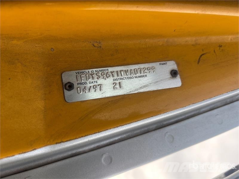 Ford LT9000 Trekkvogner
