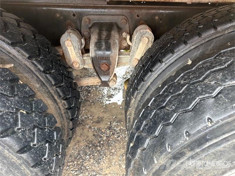 Ford LTA9000 Vesisäiliöautot