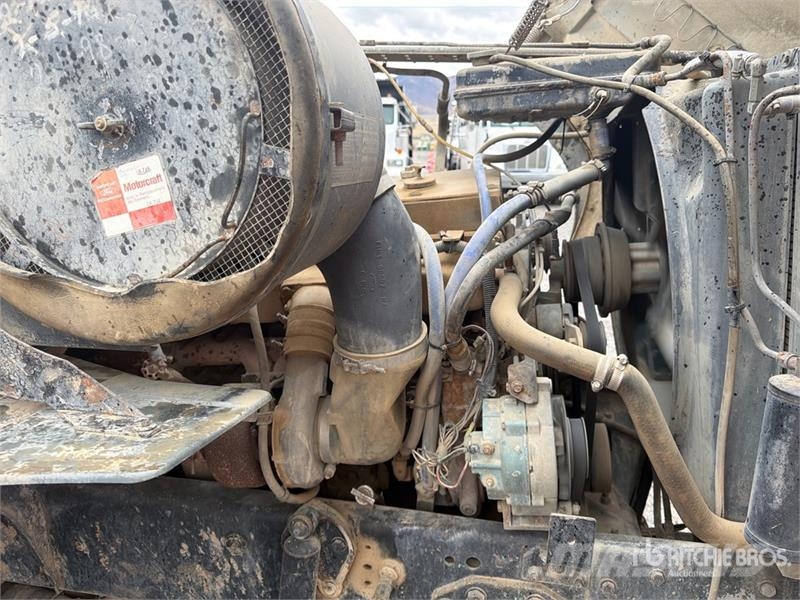Ford LTA9000 Vesisäiliöautot