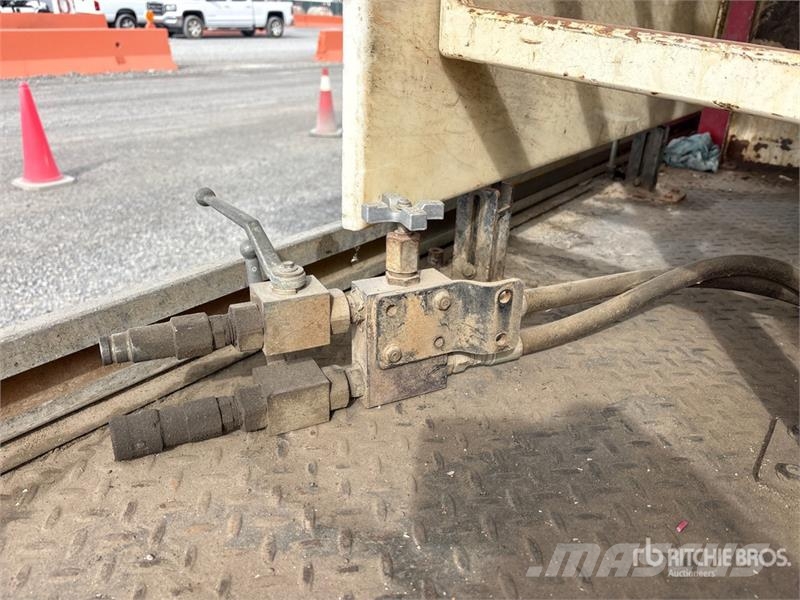 Ford PC111 Direct Push on Ford F-550 XL 4x2 Drill Truc Mobilni vrtalni tovornjaki