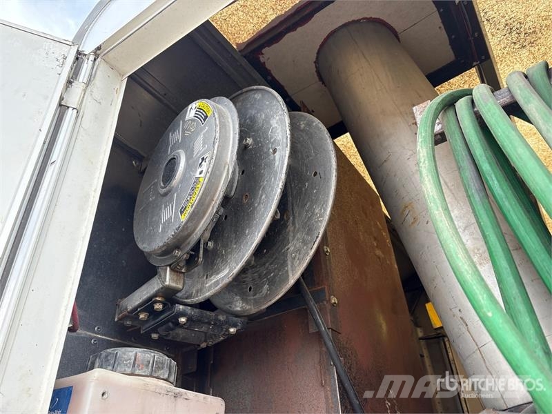 Ford PC111 Direct Push on Ford F-550 XL 4x2 Drill Truc Mobilni vrtalni tovornjaki