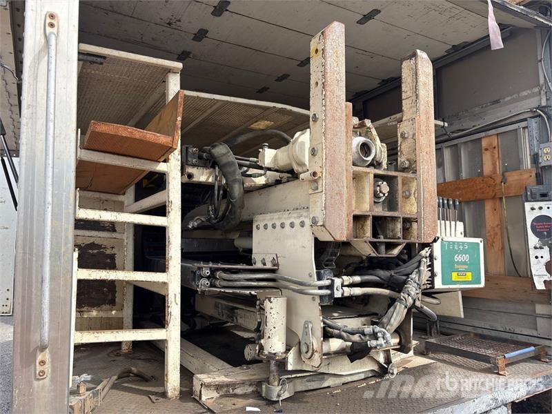 Ford PC111 Direct Push on Ford F-550 XL 4x2 Drill Truc Mobilni vrtalni tovornjaki