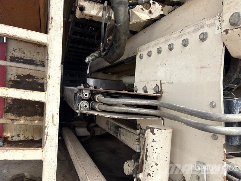 Ford PC111 Direct Push on Ford F-550 XL 4x2 Drill Truc Mobilni vrtalni tovornjaki
