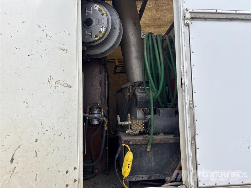 Ford PC111 Direct Push on Ford F-550 XL 4x2 Drill Truc Mobilni vrtalni tovornjaki