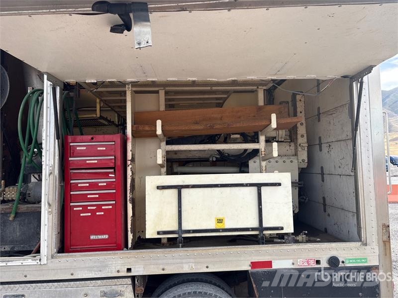 Ford PC111 Direct Push on Ford F-550 XL 4x2 Drill Truc Mobilni vrtalni tovornjaki