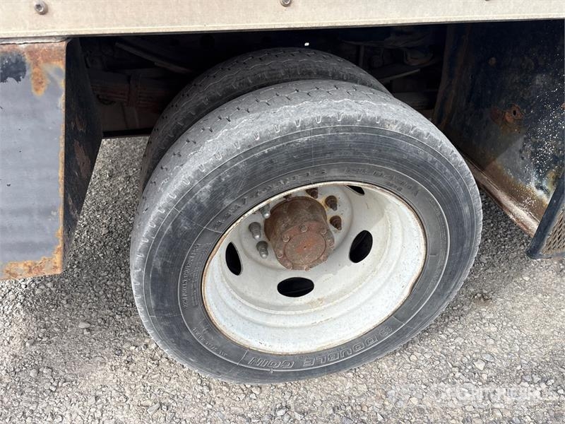 Ford PC111 Direct Push on Ford F-550 XL 4x2 Drill Truc Mobilni vrtalni tovornjaki