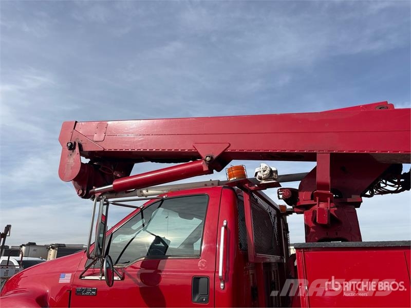 Ford Terex HI Ranger TL50M 50 ft on  Ford F-750 4x2 Buc Plataformas sobre camión