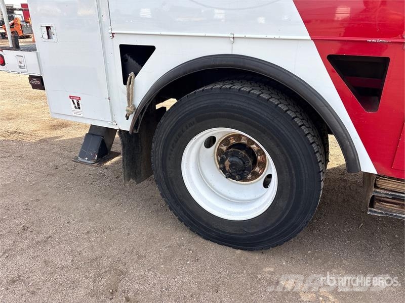 Ford Terex HI Ranger TL50M 50 ft on  Ford F-750 4x2 Buc Plataformas sobre camión