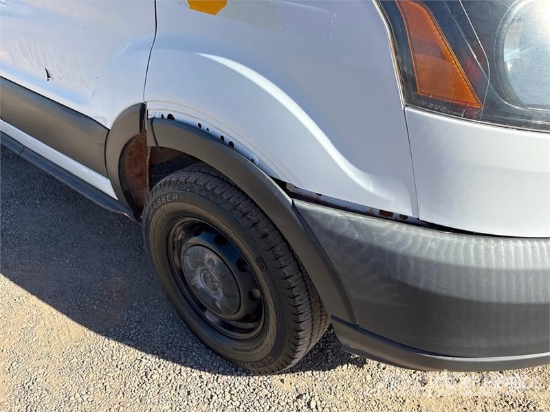 Ford Transit 12 Passenger Van パネルバン