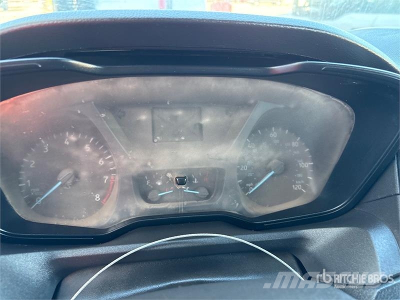 Ford Transit 12 Passenger Van パネルバン