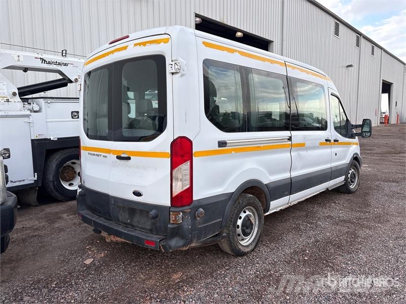 Ford Transit 15 Passenger Van Panel vans
