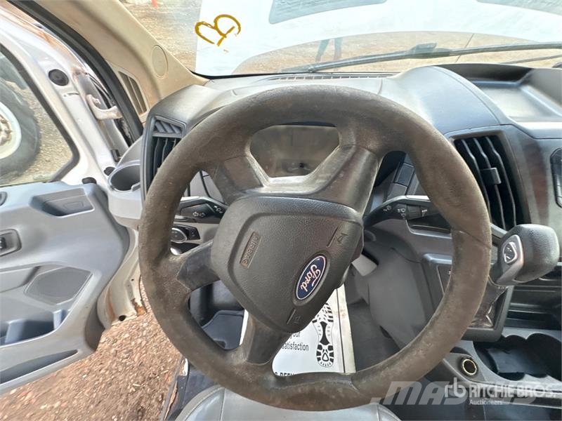 Ford Transit 15 Passenger Van Panel vans