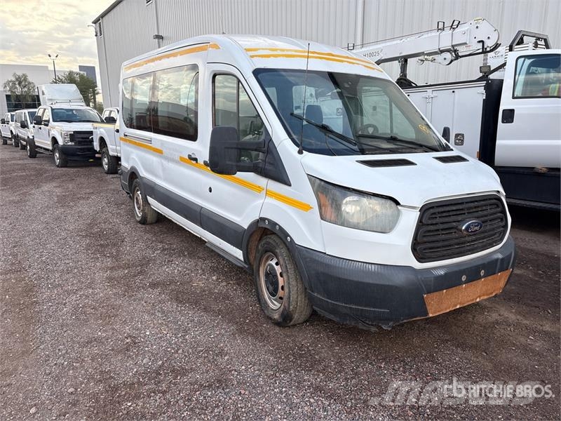 Ford Transit 15 Passenger Van Panel vans
