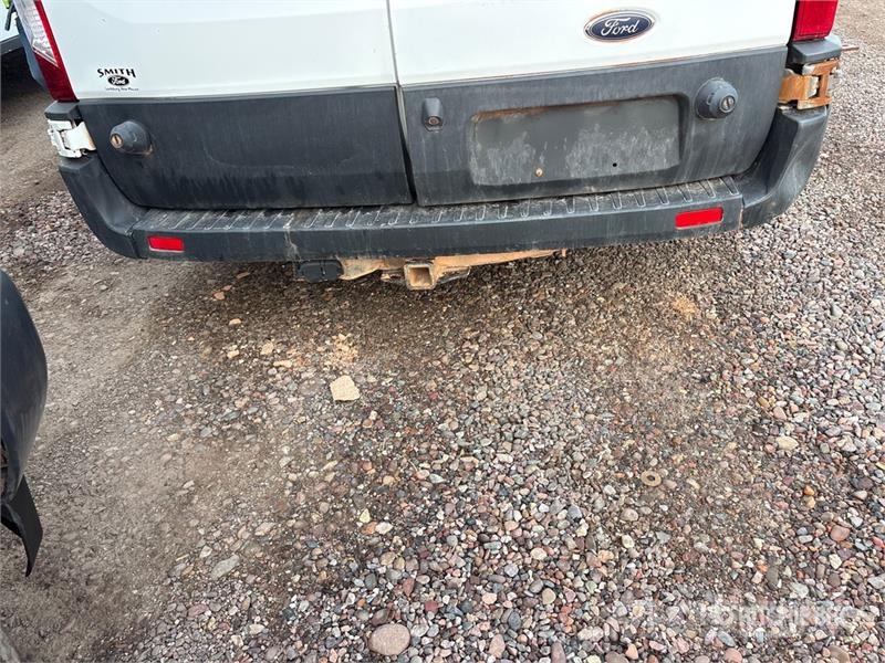 Ford Transit 15 Passenger Van Panel vans