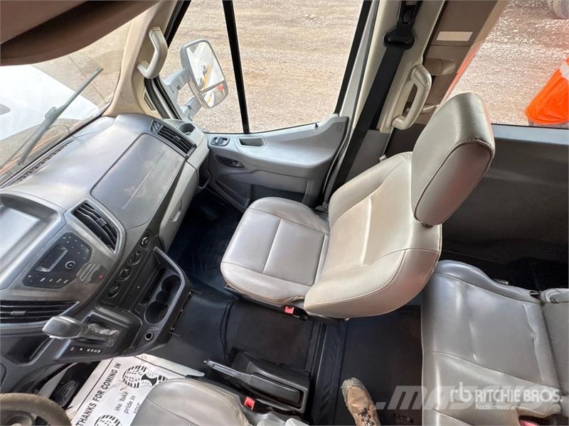 Ford Transit 15 Passenger Van Panel vans