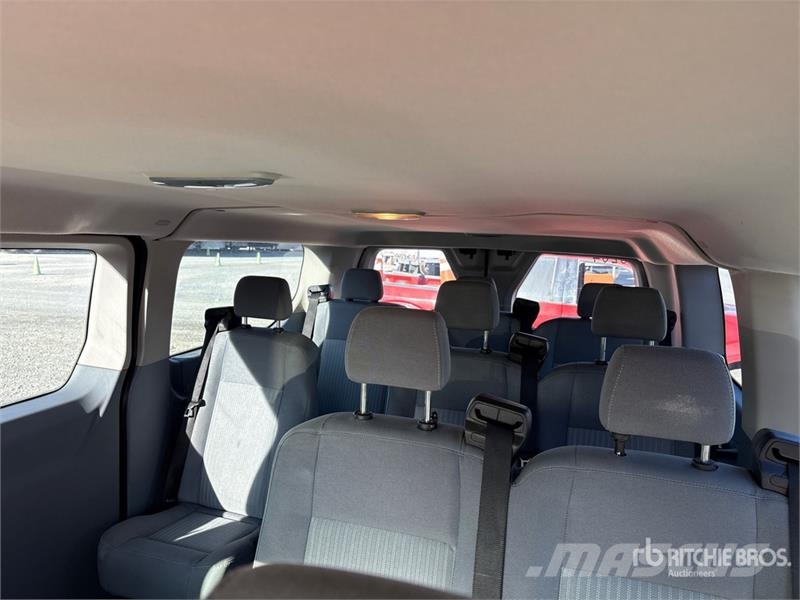 Ford Transit 150 10 Passenger Van Ванове за доставки