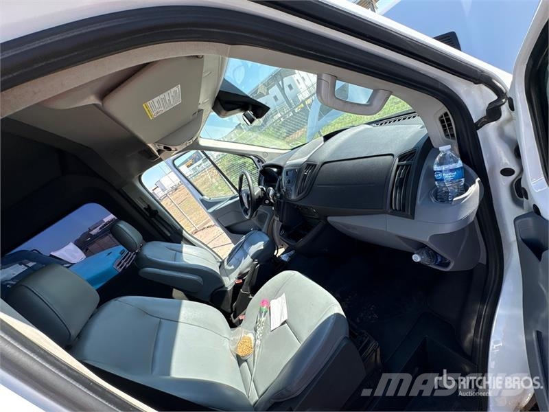 Ford Transit 150 Cargo Van Dostavna vozila / kombiji