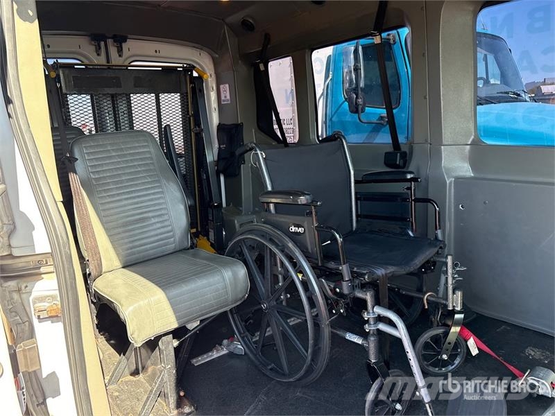 Ford Transit 150 Cargo Van Dostavna vozila / kombiji
