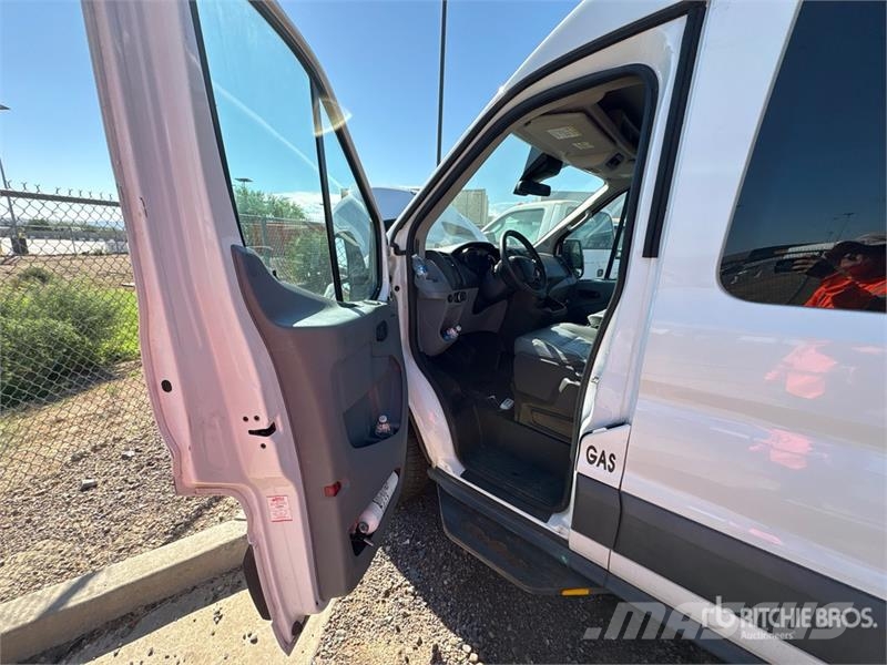 Ford Transit 150 Cargo Van Dostavna vozila / kombiji