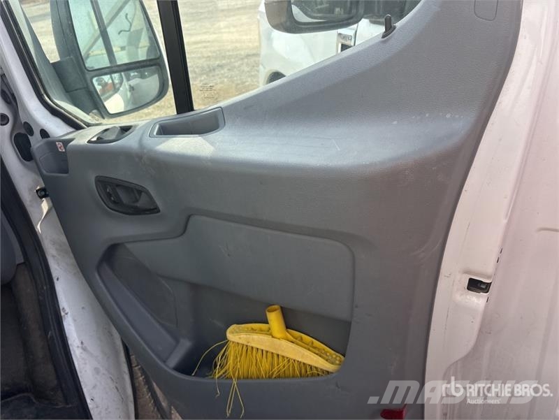 Ford Transit 250 Cargo Van Varebiler