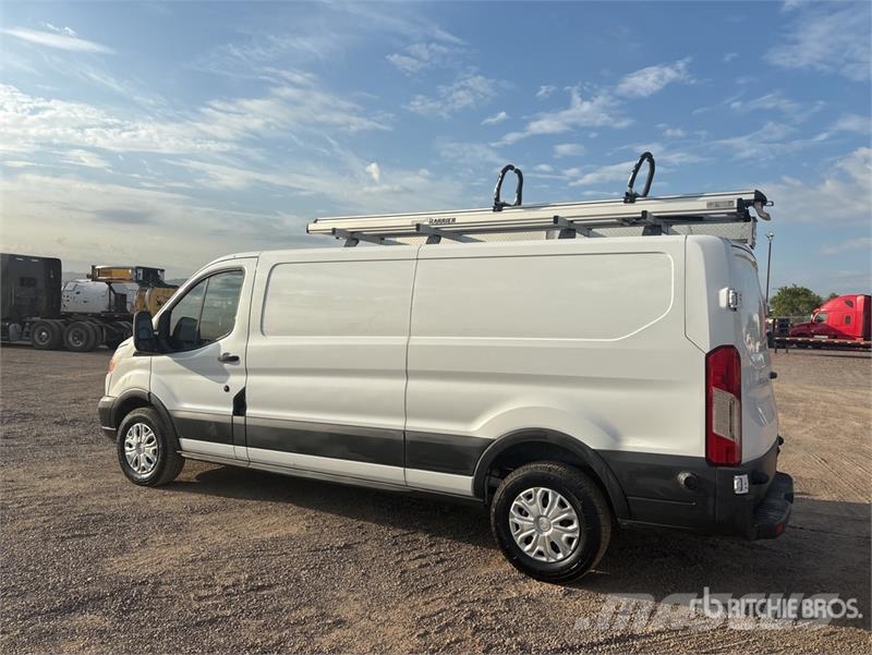 Ford Transit 250 Cargo Van Krovininiai furgonai