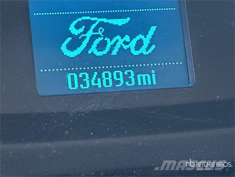 Ford Transit 250 Cargo Van Furgone chiuso