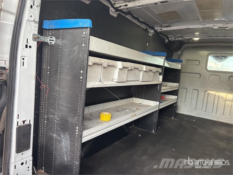 Ford Transit 250 Cargo Van Krovininiai furgonai