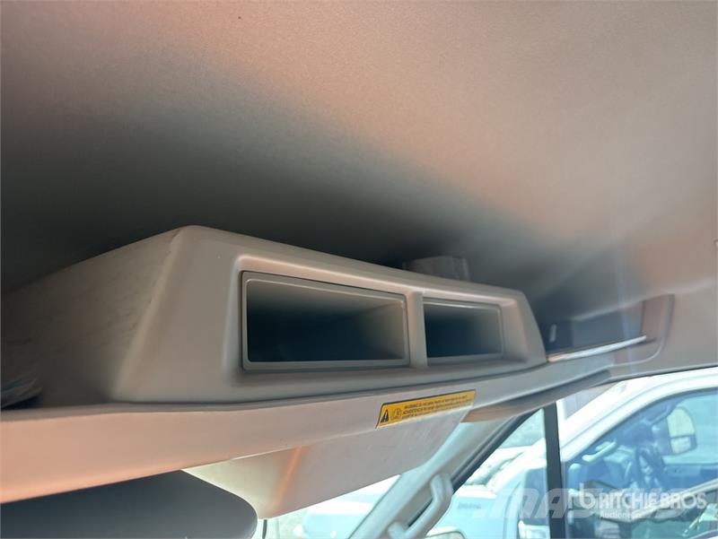 Ford Transit 250 Cargo Van Varebiler