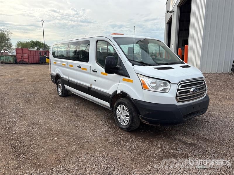 Ford Transit 350 13 Passenger Van Lieferwagen