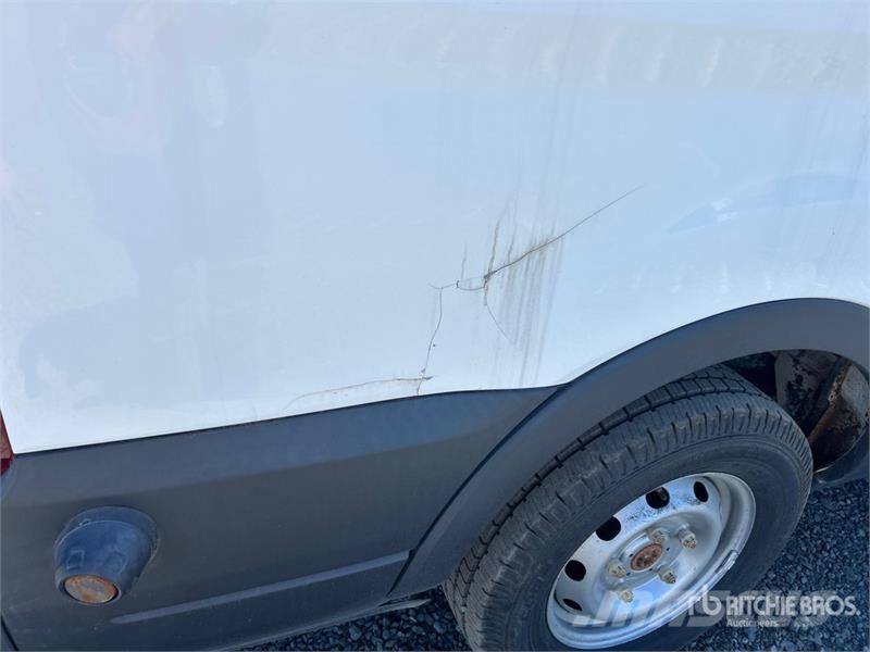 Ford Transit 350 14 Passenger Van (Inoperable) Preču pārvadāšanas furgoni