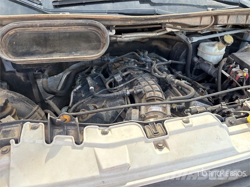 Ford Transit 350 14 Passenger Van 패널 화물차
