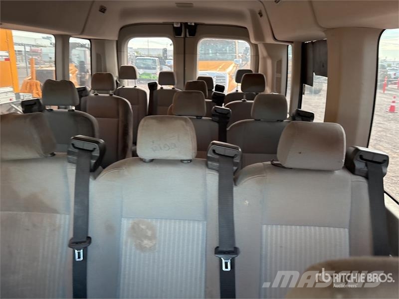 Ford Transit 350 14 Passenger Van 패널 화물차