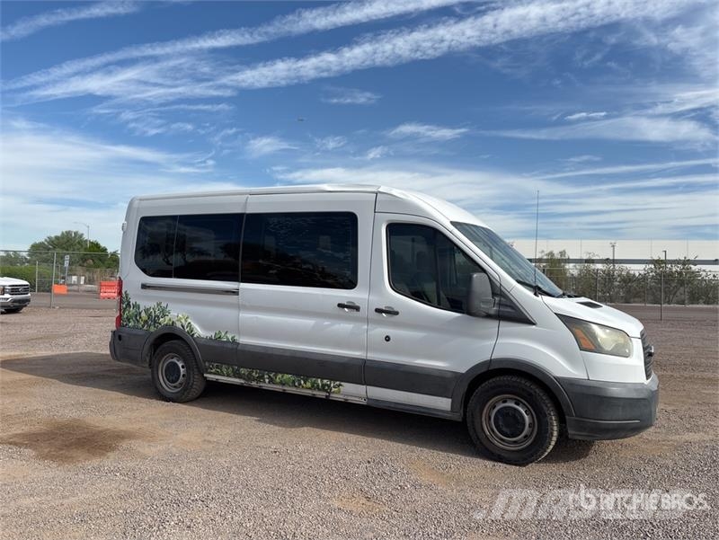 Ford Transit 350 14 Passenger Van 패널 화물차