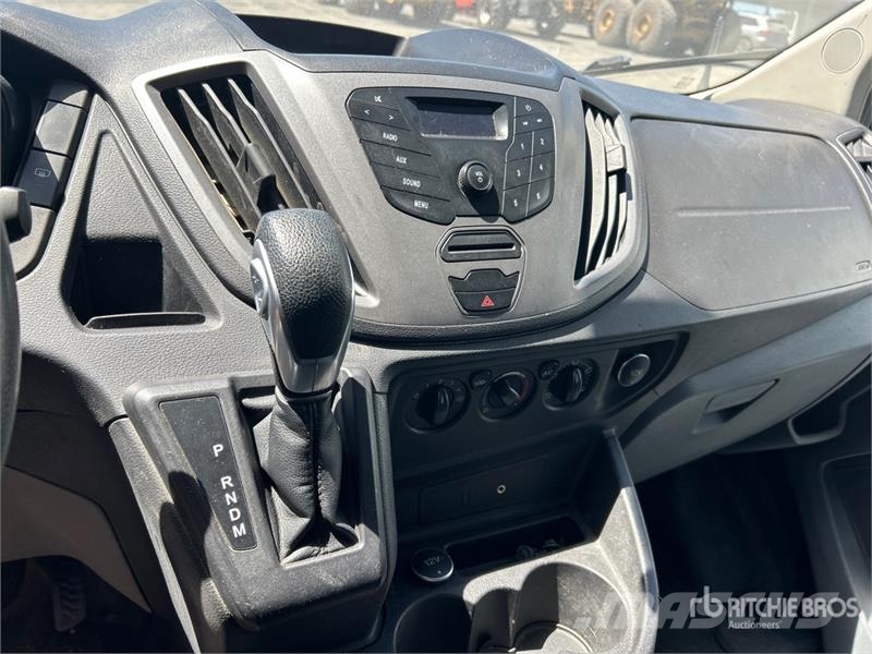 Ford Transit 350 14 Passenger Van (Inoperable) Preču pārvadāšanas furgoni