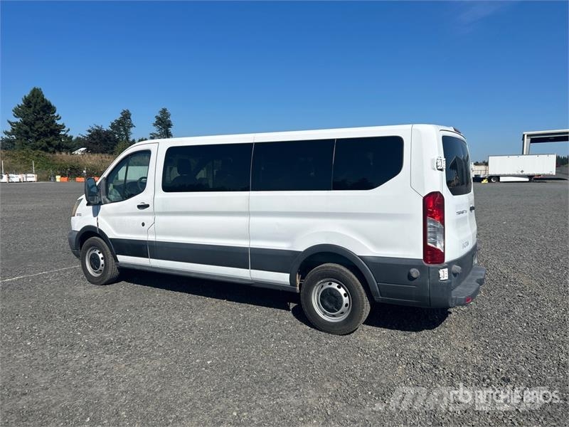 Ford Transit 350 14 Passenger Van (Inoperable) Panel vanlar