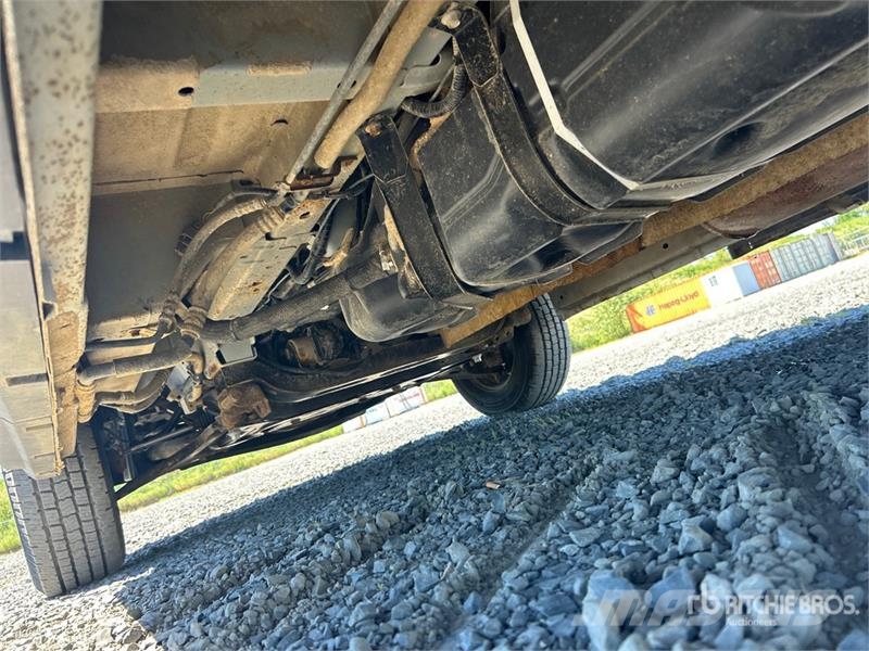 Ford Transit 350 14 Passenger Van (Inoperable) Preču pārvadāšanas furgoni