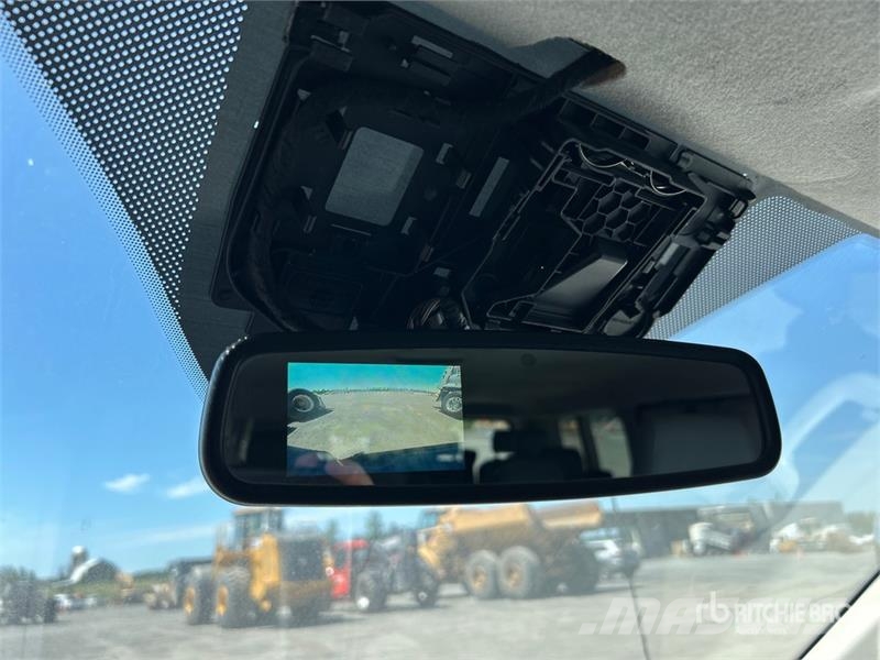 Ford Transit 350 14 Passenger Van (Inoperable) Preču pārvadāšanas furgoni