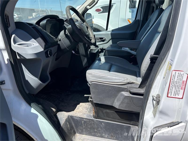 Ford Transit 350 14 Passenger Van (Inoperable) Preču pārvadāšanas furgoni