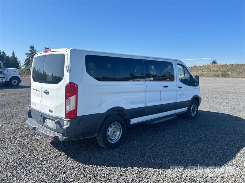 Ford Transit 350 14 Passenger Van (Inoperable) Panel vanlar