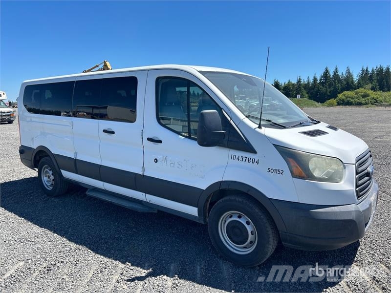 Ford Transit 350 14 Passenger Van (Inoperable) Preču pārvadāšanas furgoni