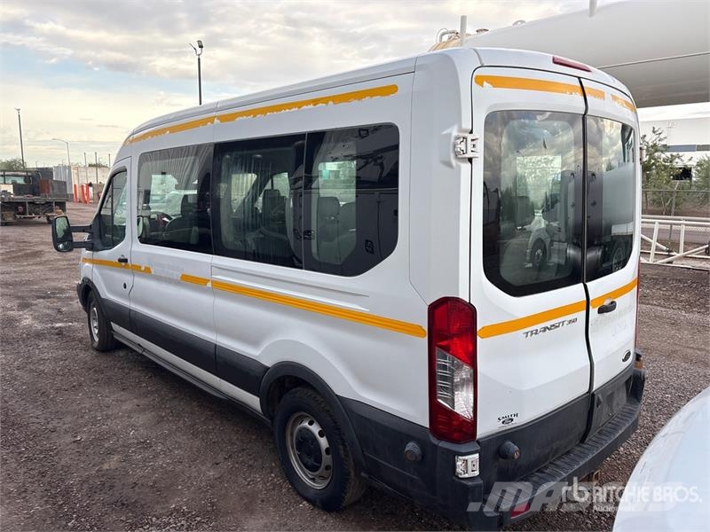 Ford Transit 350 15 Passenger Van Dodávky