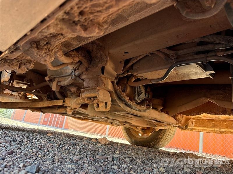 Ford Transit 350 Cargo Van (Inoperable) 廂式貨物運輸車
