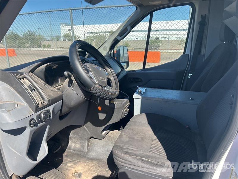 Ford Transit 350 Cargo Van Панельні фургони