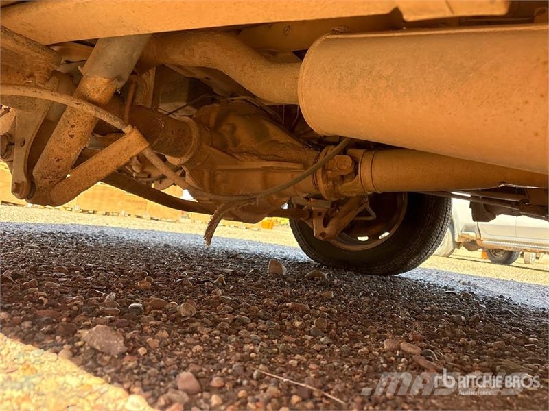 Ford Transit 350 Cargo Van (Inoperable) 廂式貨物運輸車